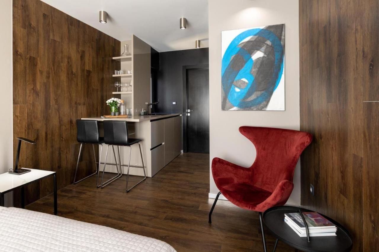 Roof 69 Rooms Split Bagian luar foto